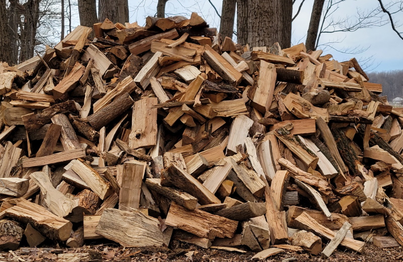 Hanover PA Glenville PA local organic beef, calf, steer, 1/4 1/2 or whole cow, hereford, angus, alfalfa hay, orchard grass, straw, seasoned, hard wood, firewood, Lucabaugh's, Lucabaughs Hay and Beef